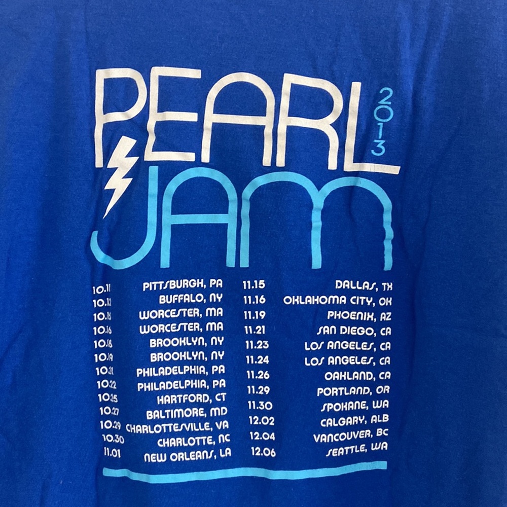 Pearl Jam Concert T Lightning Bolt Tour 2013 Small Gem